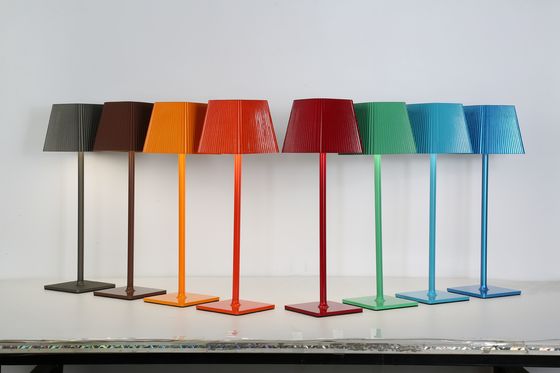 Сенсорная светодиодная настольная лампа с регулируемой яркостью AC100-240V DC 5V/1A